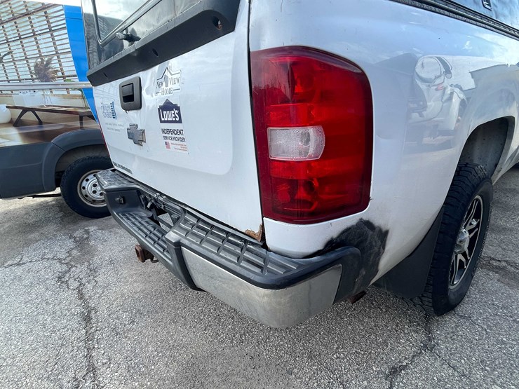 #1429-•-2008-white-chevy-silverado-(has-wi-title)-(of)-image-15