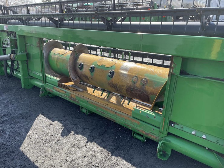 2014-john-deere-635f-image-11