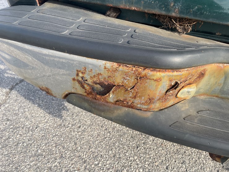 #1430-•-2002-green-gmc-sierra-(has-wi-title)-(of)-image-52