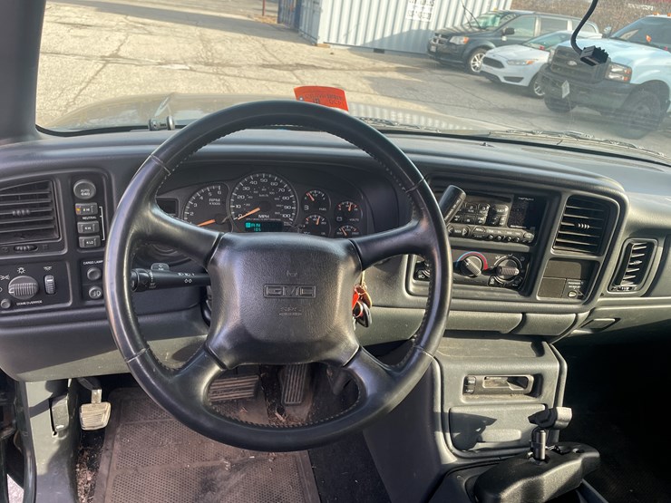 #1430-•-2002-green-gmc-sierra-(has-wi-title)-(of)-image-17