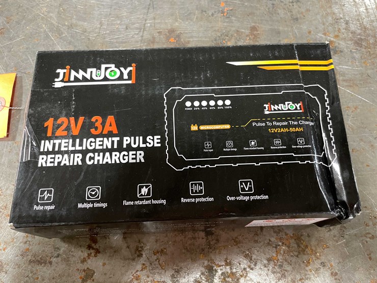 #2333-•-new-car-battery-charger-12v-3a-(cw)-image-1