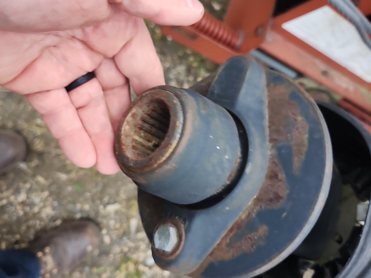 tag-#177,-90'-hutchinson-squesse-belt-conveyor-w/hyd-drive-image-17