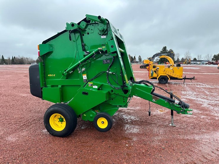 john-deere-450e-image-3