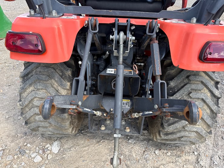 2013-kubota-bx2670-image-6