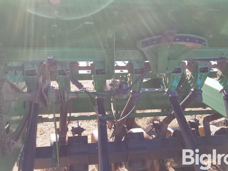 john-deere-750-image-12