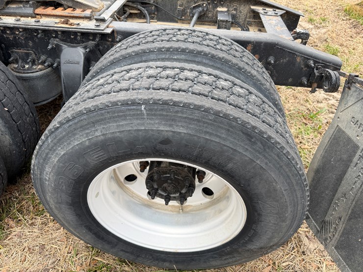 #40952-•-2016-freightliner-t/a-daycab-truck-tractor-3akjged50gshn2261-image-6