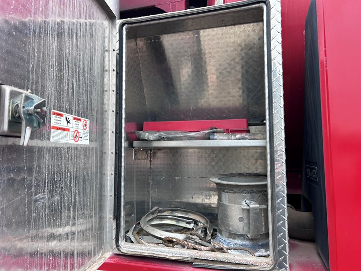 #1690-•-2013-international-7500-6x4-hydro-excavation-truck-image-43