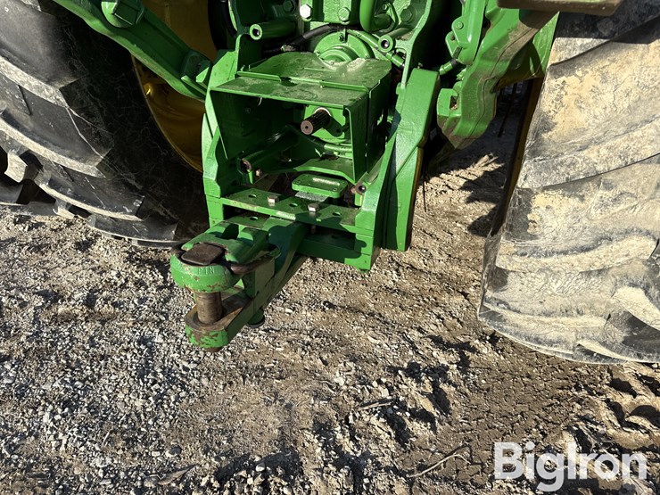 2013-john-deere-8360r-image-12