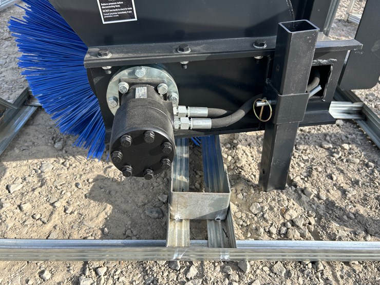 #2023-•-unused-jct-84"-angle-broom-inv#-40724-image-3