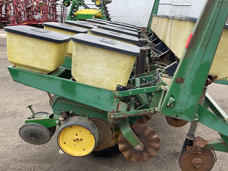 john-deere-7000-image-4