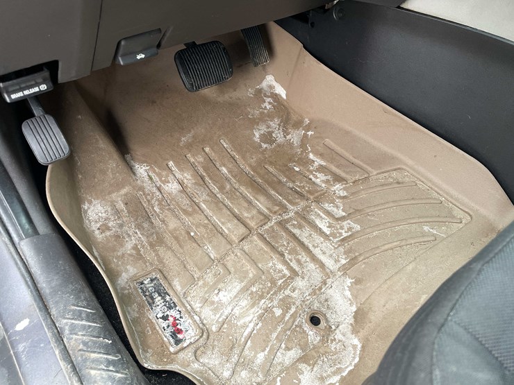 2011-ford-escape-image-49