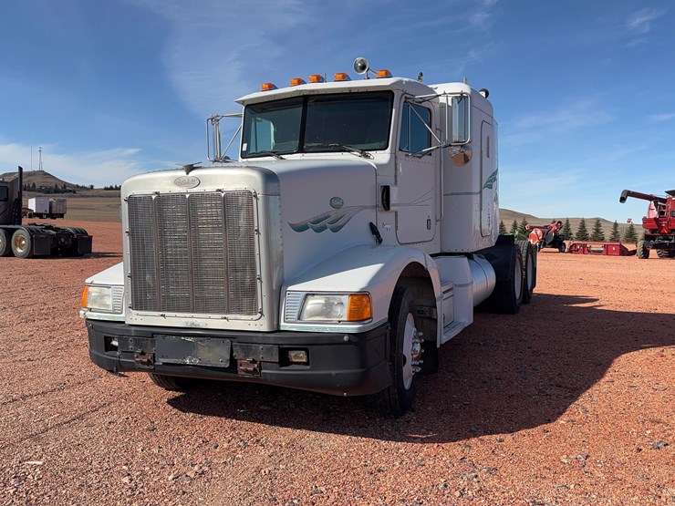 1993-peterbilt-377-image-88