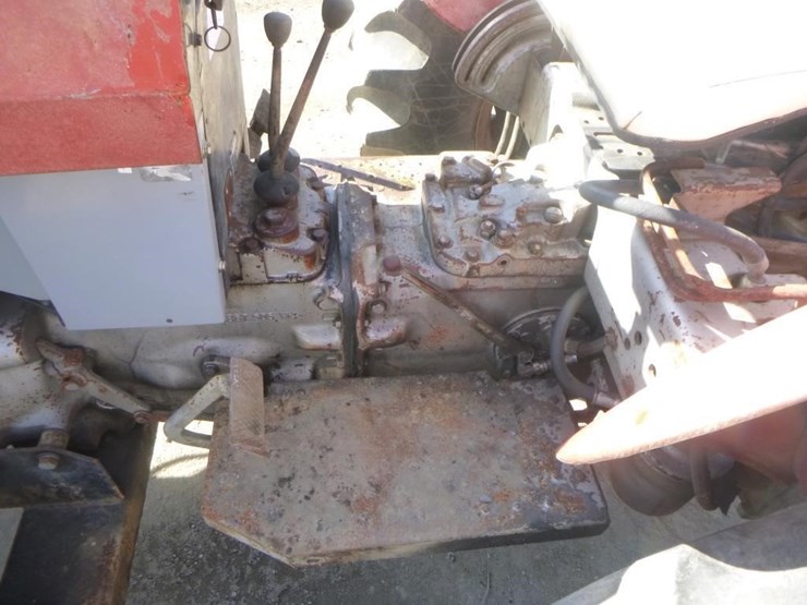 massey-ferguson-265-image-17