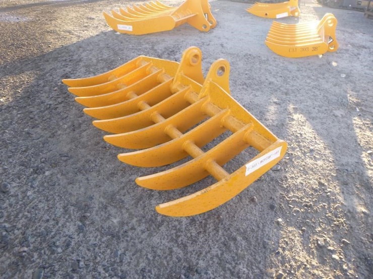 caterpillar-303-image-1