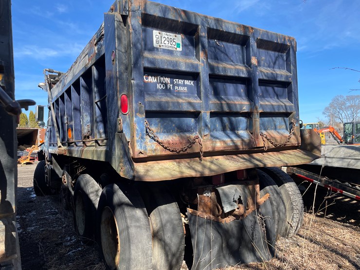 1993-mack-dm690s-image-5