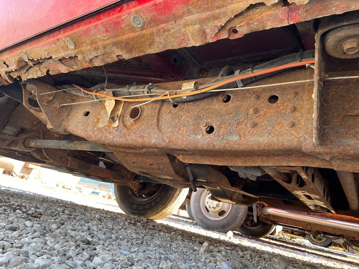 2012-gmc-3500hd-image-30