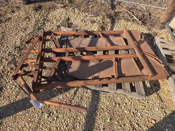 #8042-•-head-gate-image-1