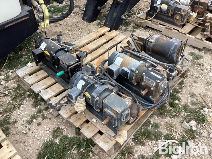 cds-john-blue-0162-chemigation-pumps-image-3