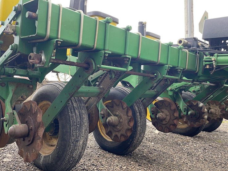 john-deere-7200-image-9