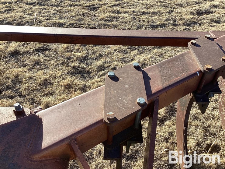 hiniker-vp-11-shank-ripper-image-12