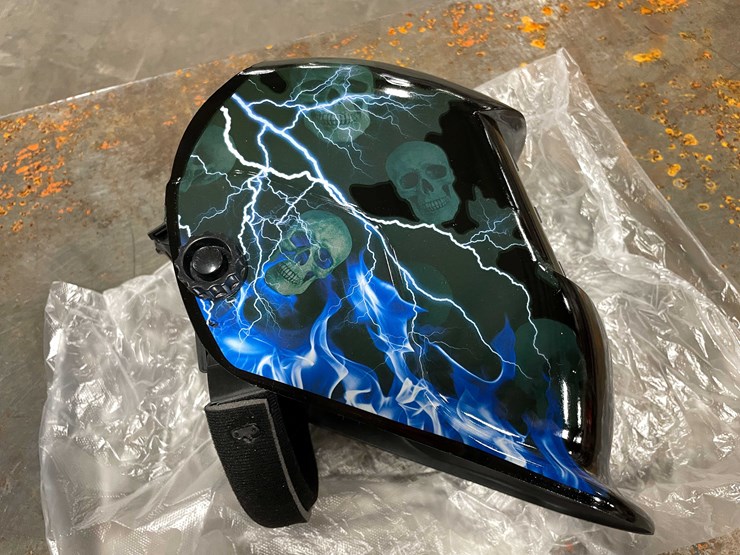 #2331-•-new-welding-helmet-(cw)-image-4