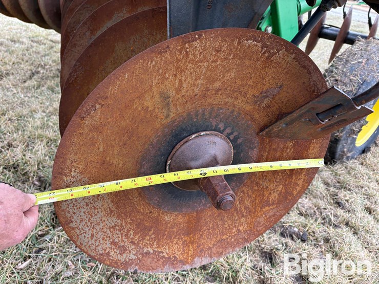 2010-john-deere-637-image-17