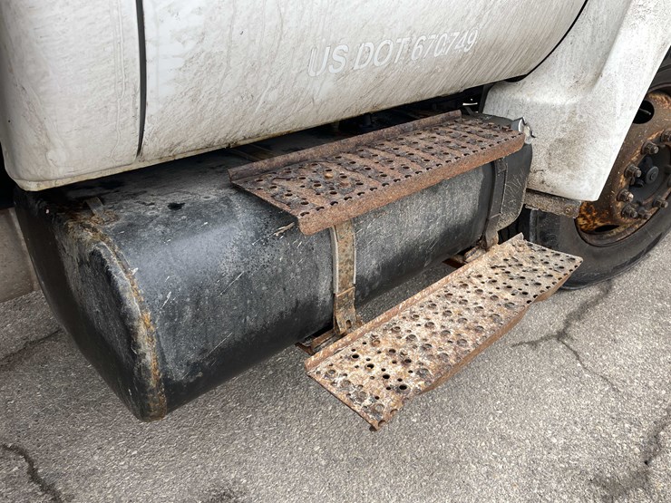 2006-ford-f650-xl-image-20