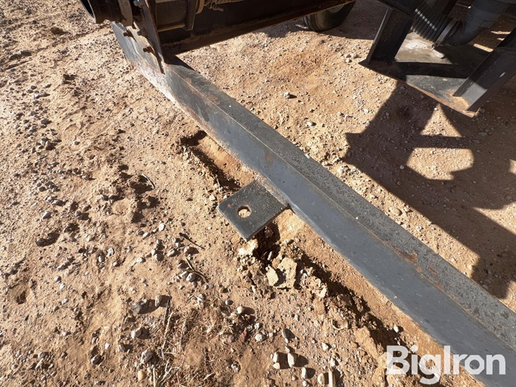 wylie-6000-gallon-double-cone-nurse-tank-trailer-image-11