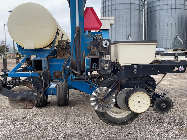 tag-#67,-kinze-12x30-image-9