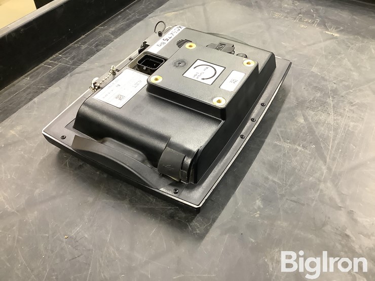 2018-case-ih-700-image-9