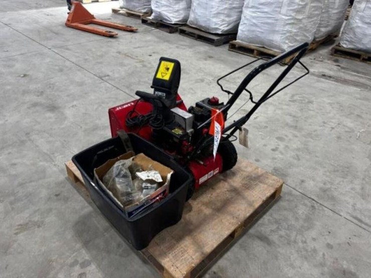 yard-machines-22-in.-snowblower-image-4