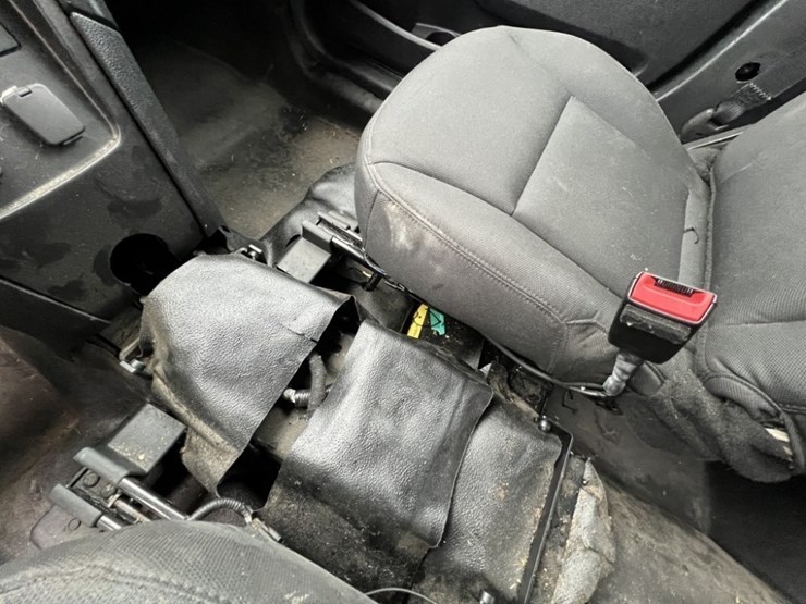 2018-ford-explorer-image-28