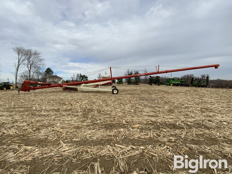 buhler-farm-king-y1385-image-8