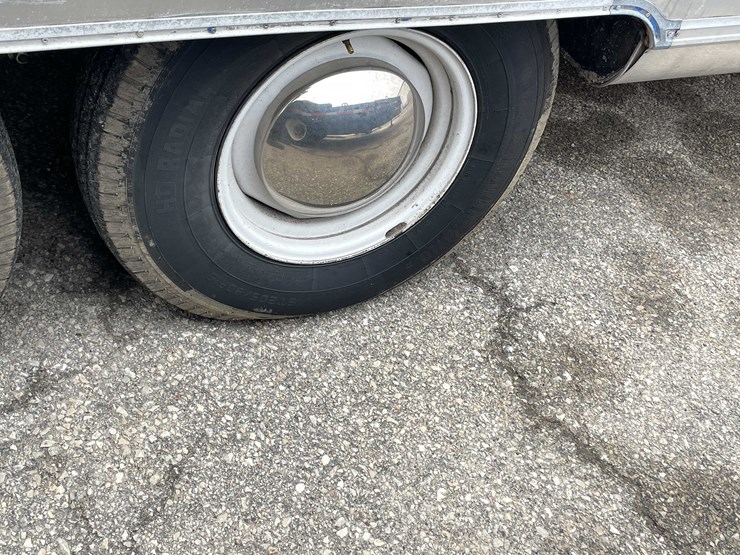 #1435-•-1978-airstream-land-yacht-31'---fully-remodeled,-road-ready-(has-wi-title)-(of)-image-137