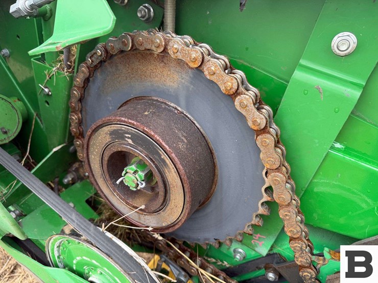 john-deere-635f-image-12