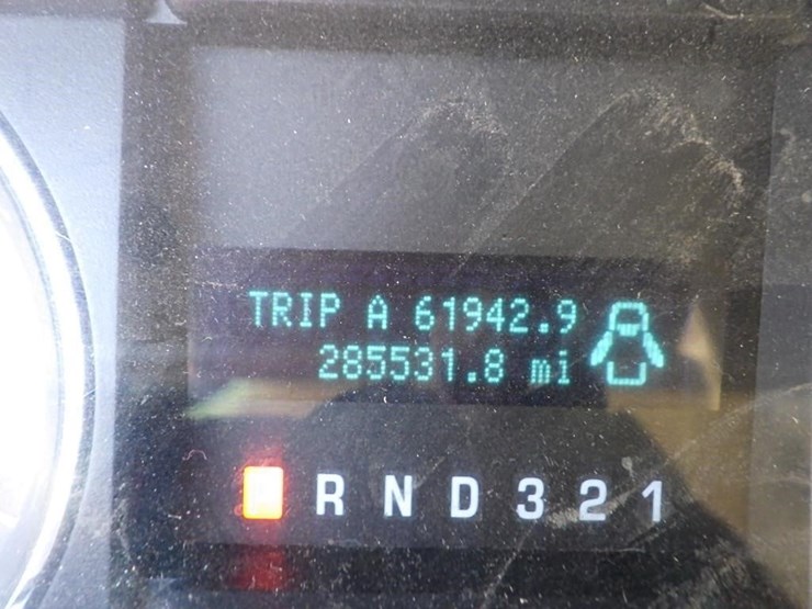 2010-ford-f150-image-25