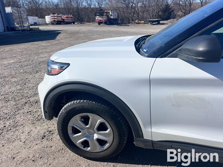 2022-ford-explorer-police-interceptor-image-14