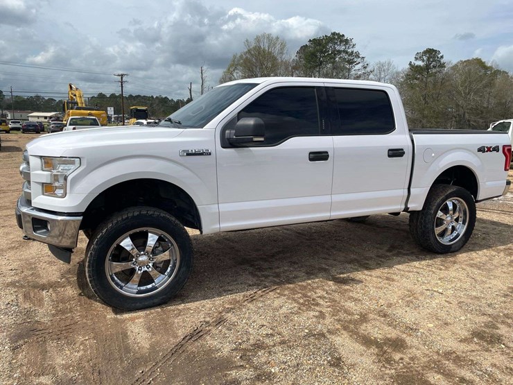 2017-ford-f150-image-1