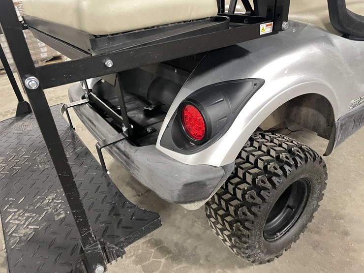 #1444-•-yamaha-golf-cart-(d)-image-9