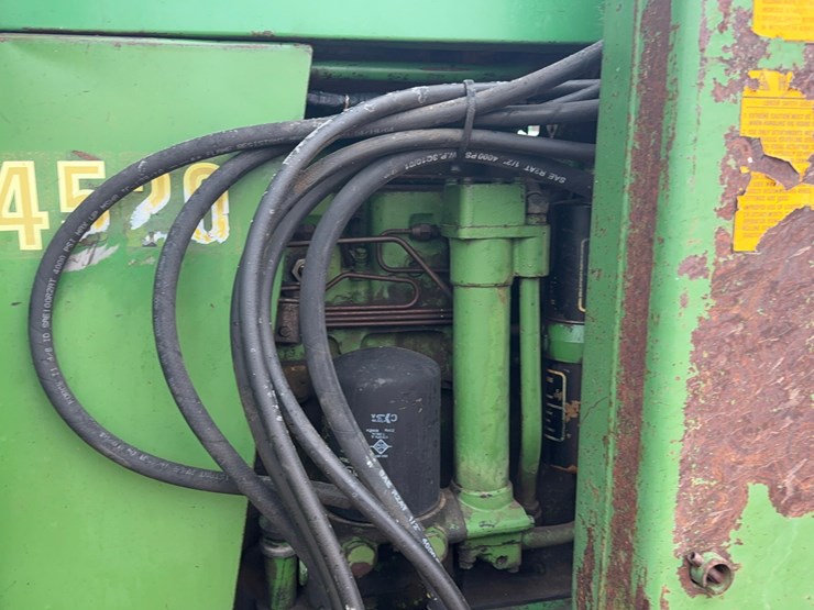 john-deere-4520-image-11