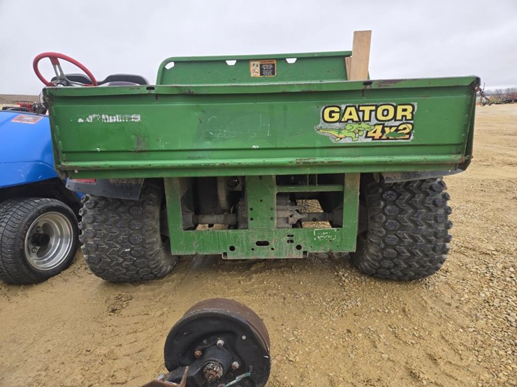 john-deere-gator-image-5