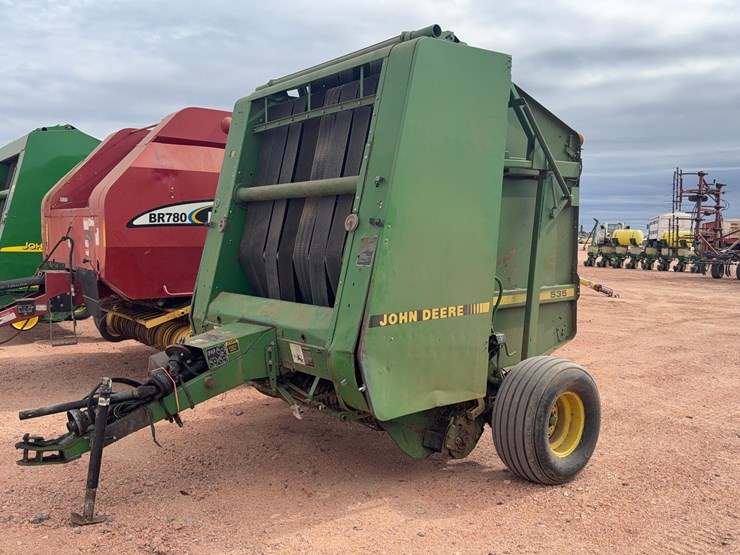 john-deere-535-image-1