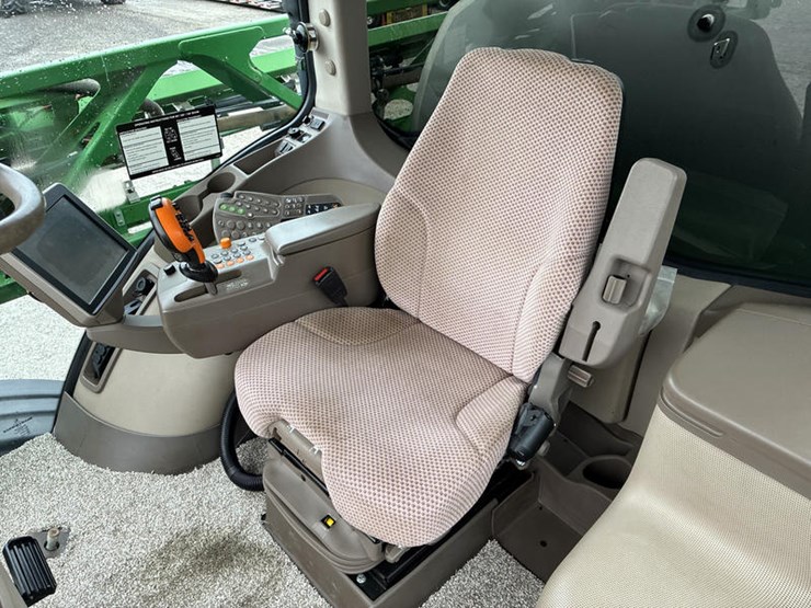 2015-john-deere-r4038-image-76