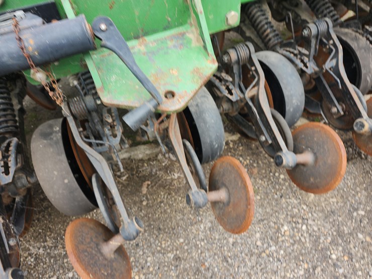 john-deere-1560-image-8