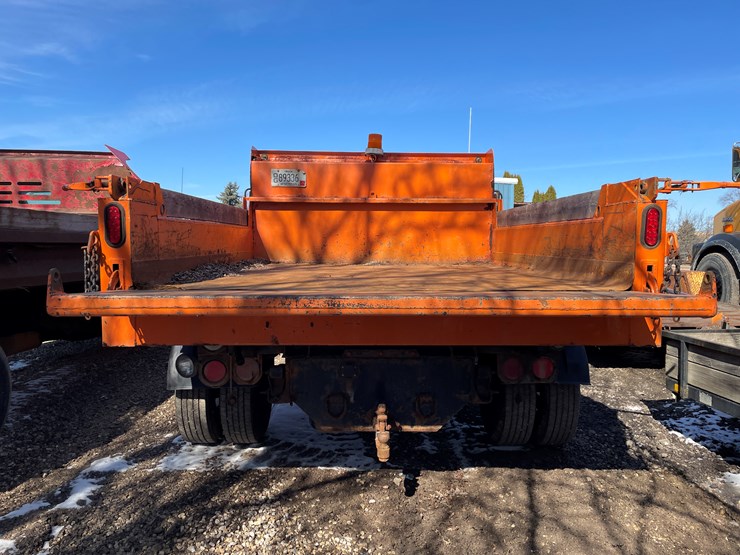 2003-chevrolet-3500-image-5