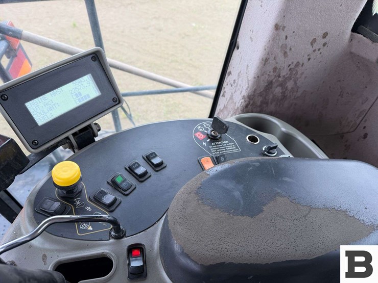 2009-case-ih-wd1903-image-48