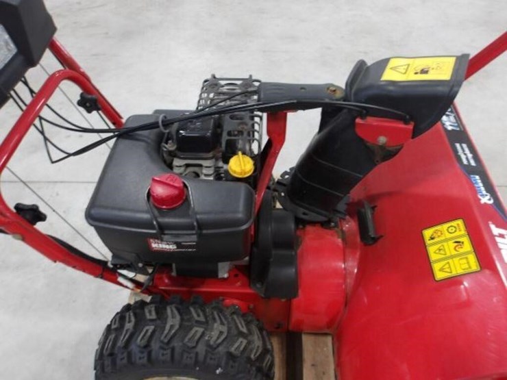 troy-built-31ah5nq5563-11-hp-30-in.-snowblower-image-16