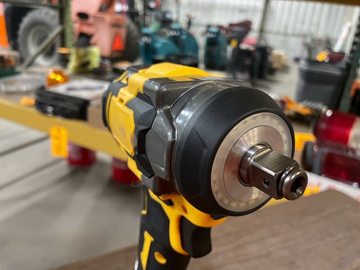 #2297-•-dewalt-compatible-20-volt-1/2"-cordless-impact-with-8ah-battery-(pr11)-image-5