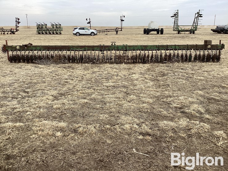 john-deere-400-image-6