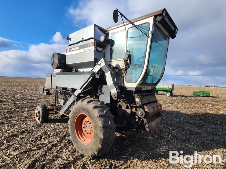 1980-gleaner-f2-image-3